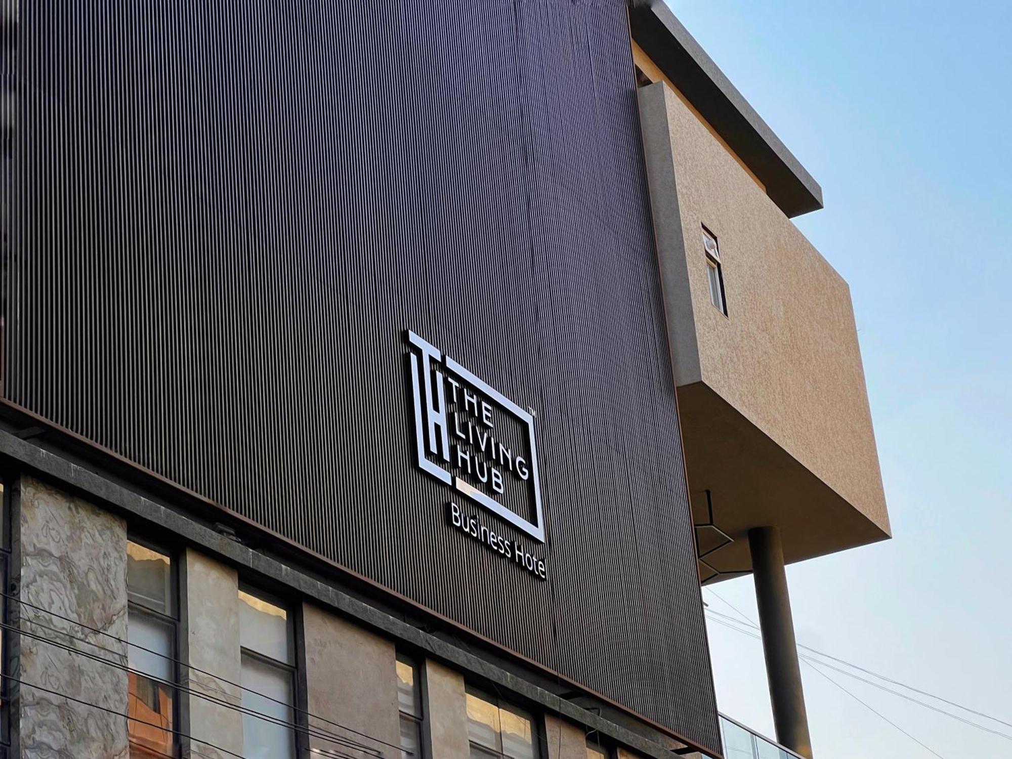 The Living Hub Business Hotel, Kolhapur Εξωτερικό φωτογραφία